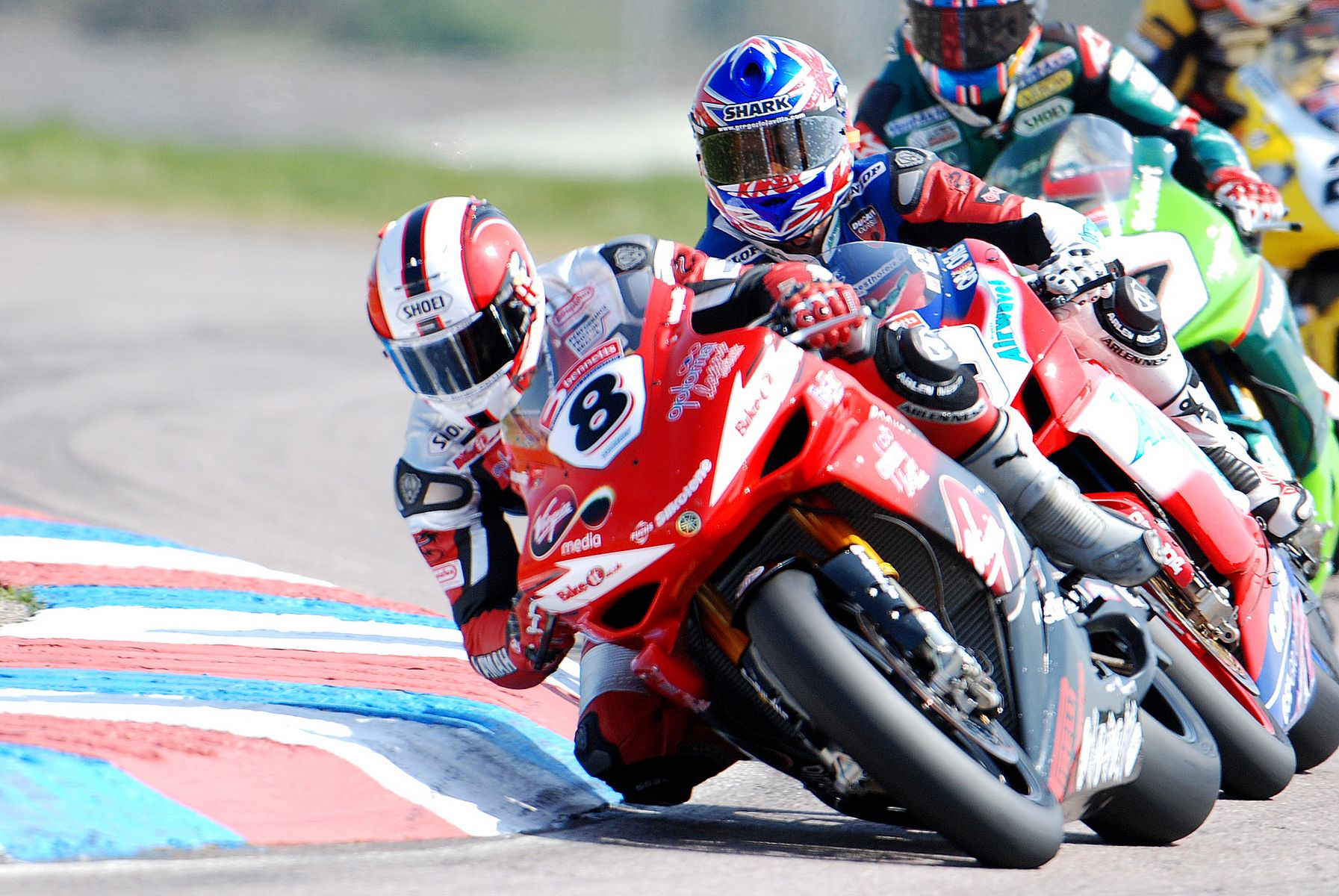 2007 British Super Bikes at Thruxton